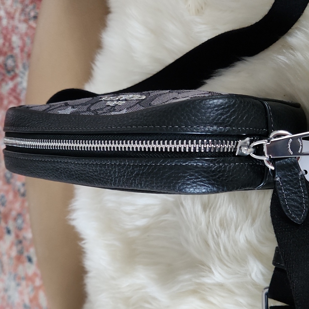 Gorgeous NWT Coach Star Emblem Jacquard Signature Mini Jamie Crossbody 🖤⭐️🎁 - Picture 4 of 16